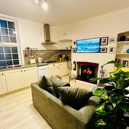 Ingleside Mews 惠特比