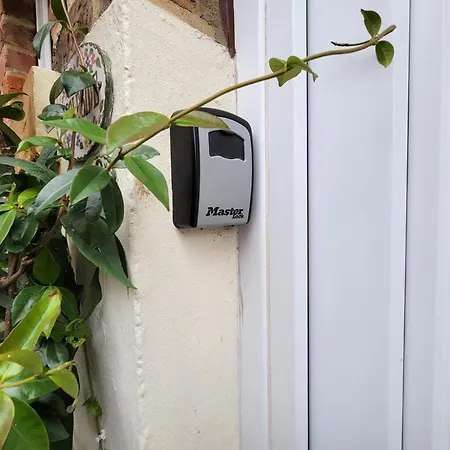 Ingleside Mews Daire