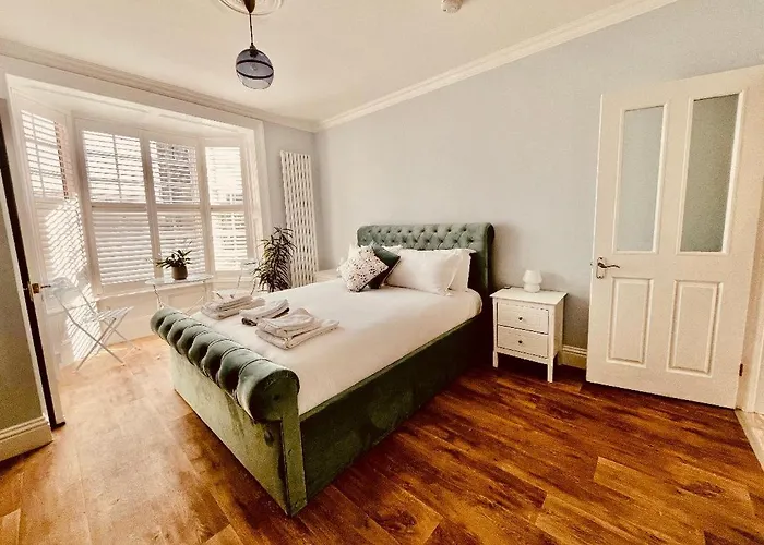 Апартаменты Ingleside Mews