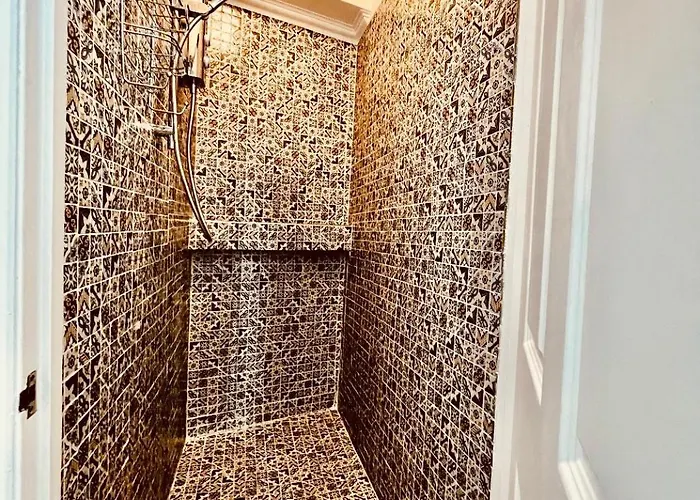 Ingleside Mews Апартаменты Уитби